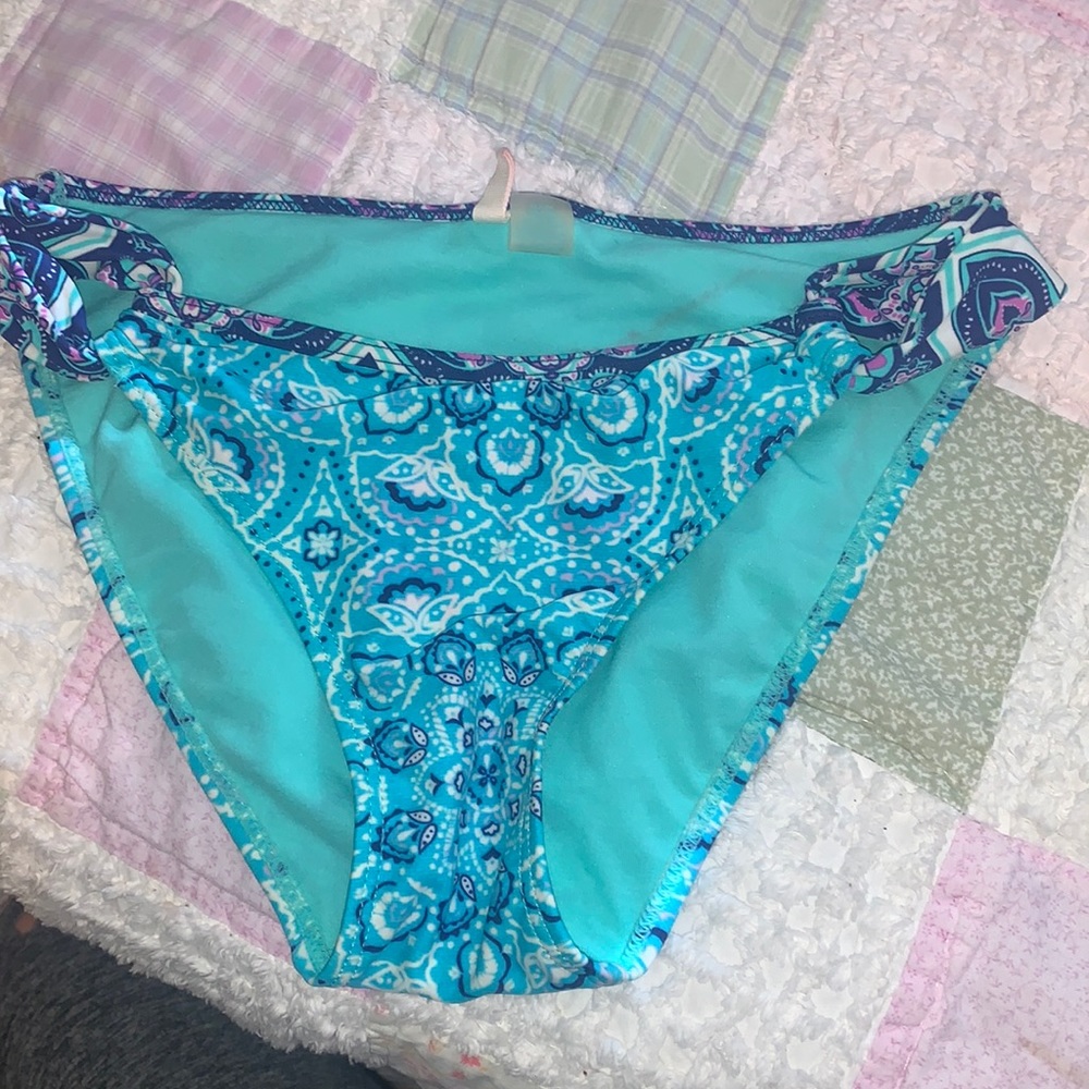 blue pattered bikini bottoms- from target but very thick fabric. never worn